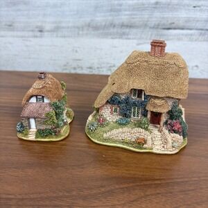 Lilliput Lane Granny's Bonnet Calendar Cottage 1996 and 1997 British and Eng;ish